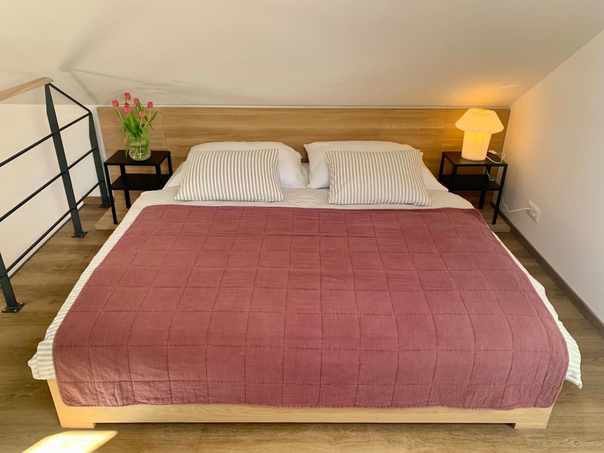 Iris Apartments โอเบอร์ทราวน์ ภายนอก รูปภาพ